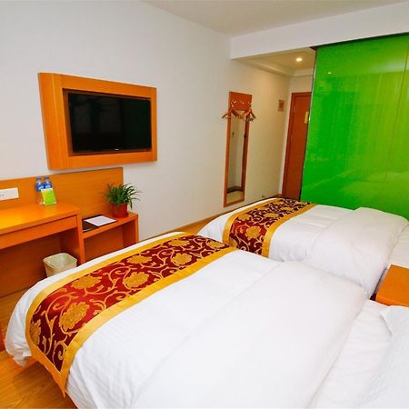 Vatica Xuzhou High Speed Railway Station Hotel Eksteriør bilde